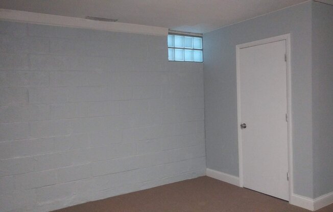 706 SEAWALL RD