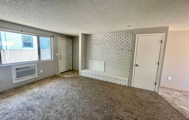 2 beds, 1 bath, $1,000, Unit Unit B