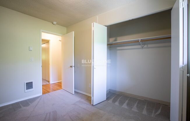 2 beds, 1 bath, 740 sqft, $1,500, Unit 209