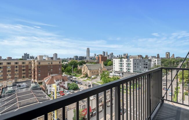 4 beds, 2 baths, 1,181 sqft, $3,312, Unit 711