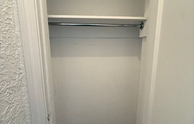 Studio, 1 bath, 308 sqft, $1,175, Unit Bayard Manor 207