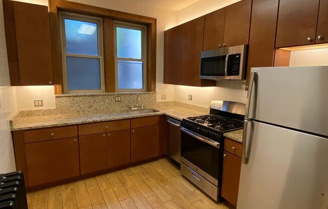 1 bed, 1 bath, 475 sqft, $2,045, Unit 233-B8