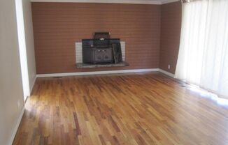 3 beds, 1 bath, $1,550