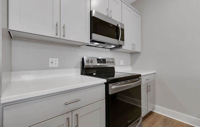 1 bed, 1 bath, 827 sqft, $1,850, Unit 502