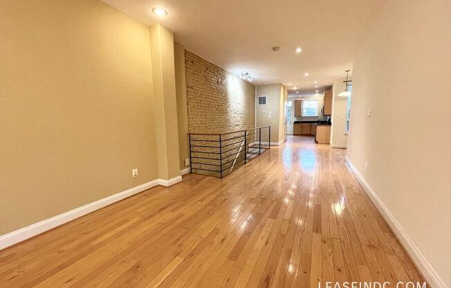 68 V ST NW
