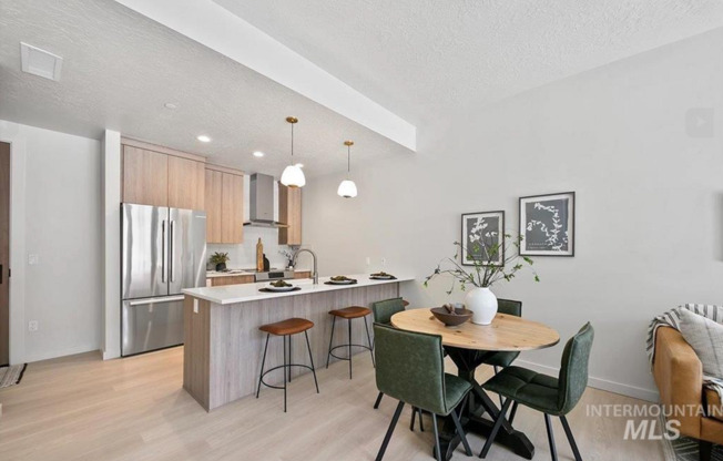 Stylish 1 Bed, 1 Bath Main-Level Condo in Harris Ranch
