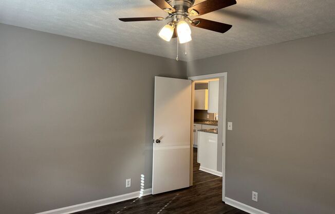 2 beds, 1 bath, 800 sqft, $1,095, Unit 1