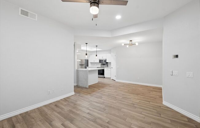 2 beds, 2 baths, $1,699, Unit Unit 102