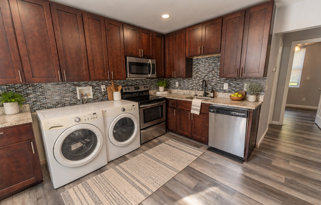 1 bed, 1 bath, 750 sqft, $1,045, Unit 1018 B