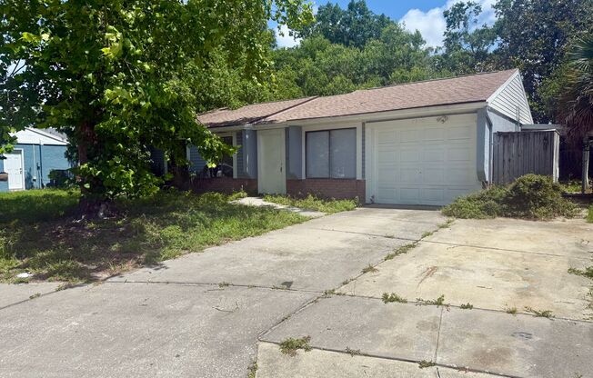 3/2 in Port Richey!
