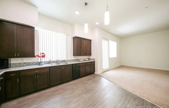 Studio, 1 bath, 605 sqft, $1,895, Unit Apt 307