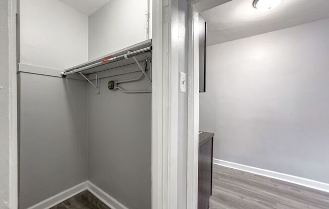 Studio, 1 bath, $1,195, Unit 4606-1C