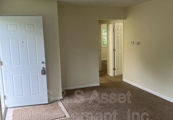 1235 GLENN ST