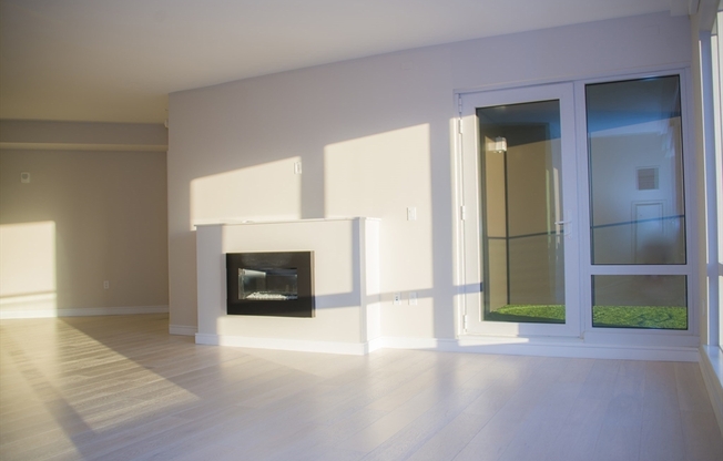 2 beds, 2 baths, 1,365 sqft, $7,500, Unit 1002