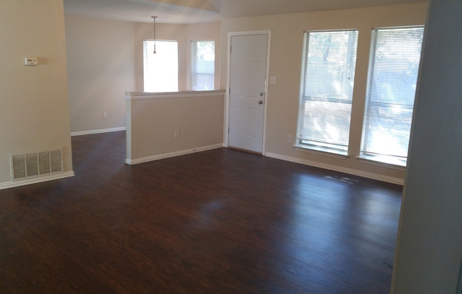 3 beds, 2 baths, $1,795