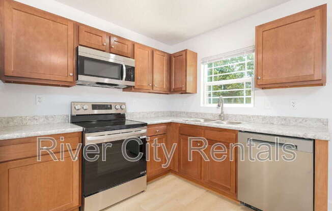1030 SE 52 ST