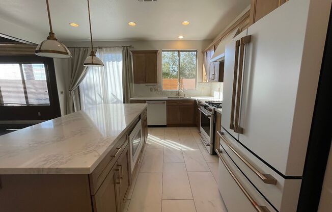 Southwest - Nevada Trails - 2 Story - 4 Bedroom - 3 Car Garage - Beautiful renovated Kitchen with Wine Bar