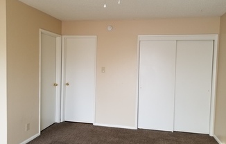 1 bed, 1 bath, 660 sqft, $1,250, Unit Bldg 11-2270