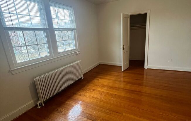 2 beds, 1 bath, 810 sqft, $1,895, Unit 418 #3