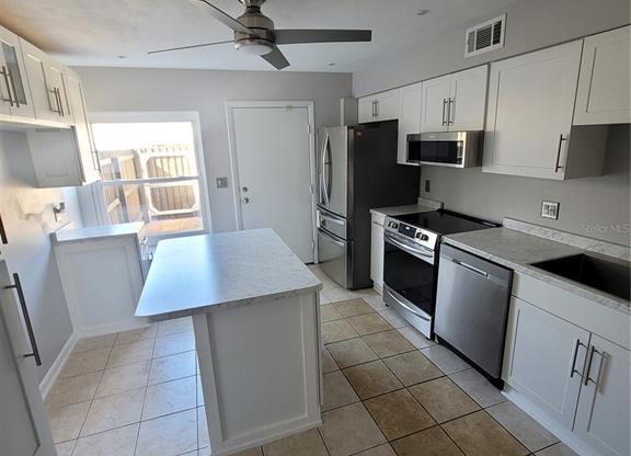 4523 LA CARMEN CT