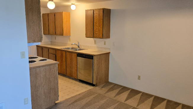 12716 13 LN SW