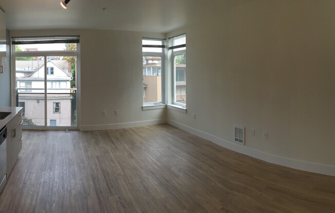Studio, 1 bath, 430 sqft, $1,795, Unit 609