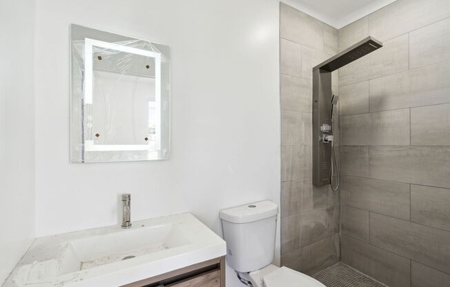 3 beds, 2.5 baths, $2,200