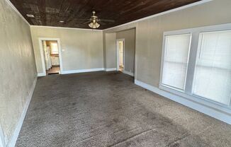 4 beds, 2 baths, $1,595