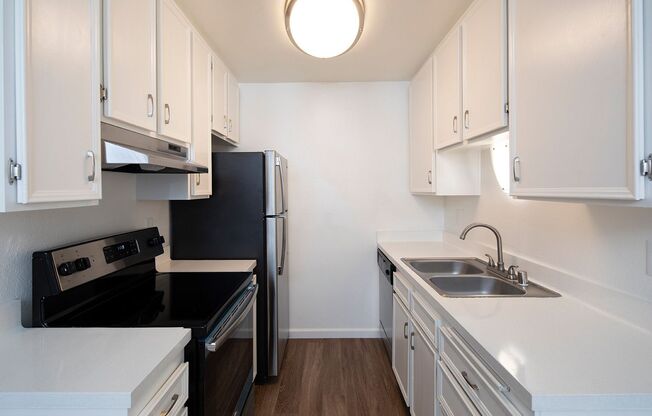 1 bed, 1 bath, $2,395, Unit 28