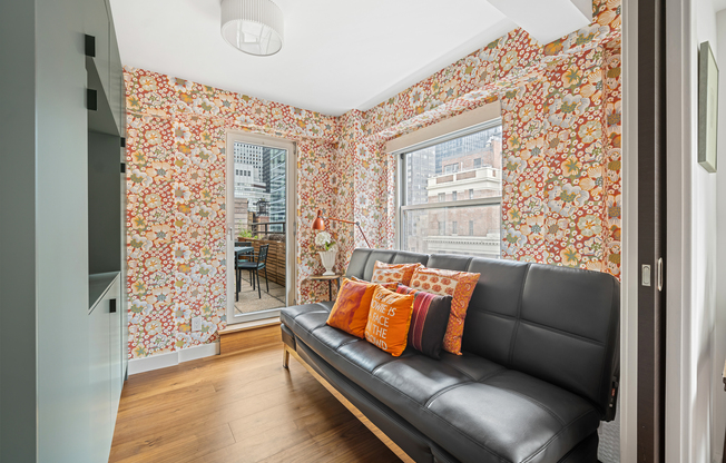 310 LEXINGTON AVE