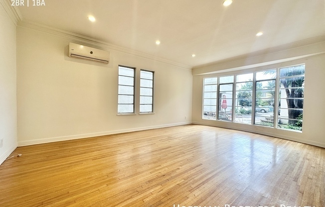 1207 S LN CIENEGA BLVD