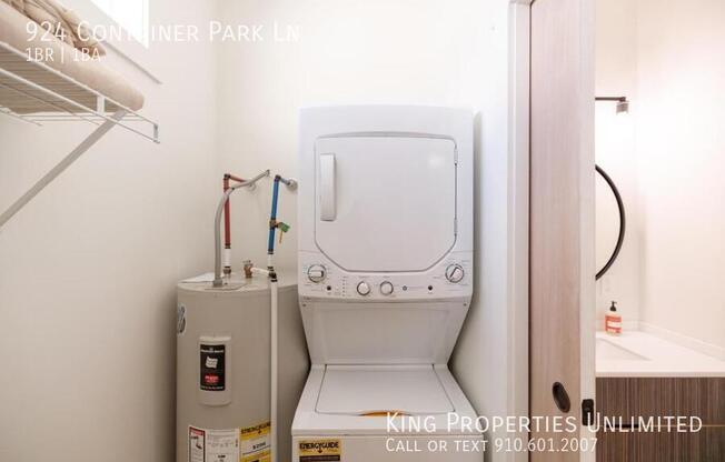924 CONTAINER PARK LN