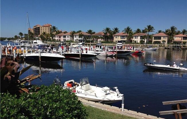 Burnt Store Marina One Bedroom/One Bath with lots of Amenities!