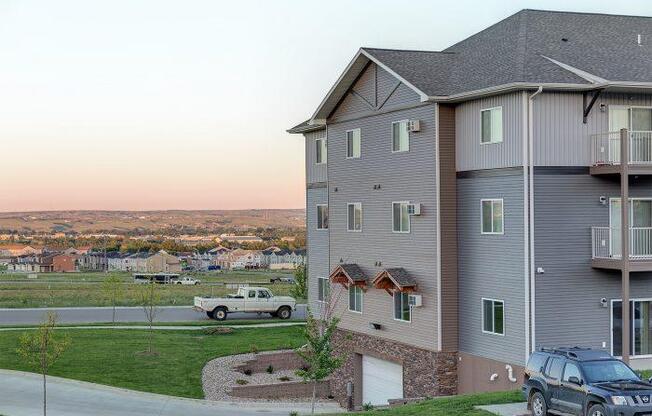 Exterior View of Bluffs of Williston Apartments ND