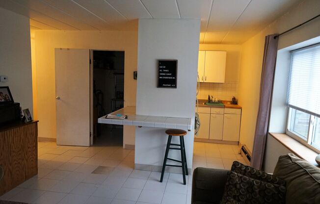 1 bed, 1 bath, $1,115, Unit 1D