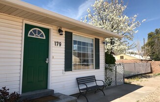 3 beds, 2 baths, $1,525