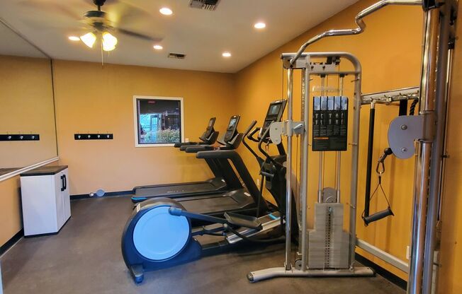 1 bed, 1 bath, 660 sqft, $1,425, Unit 506-u