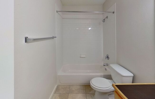 Studio, 1 bath, 575 sqft, $1,030, Unit OCR-227