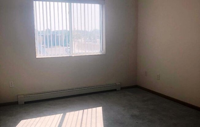 2 beds, 1 bath, 1,000 sqft, $925, Unit 308