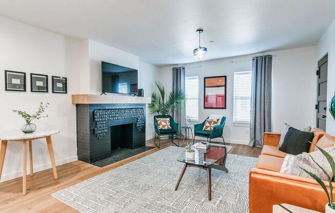 1 bed, 1 bath, 925 sqft, $1,500, Unit 1
