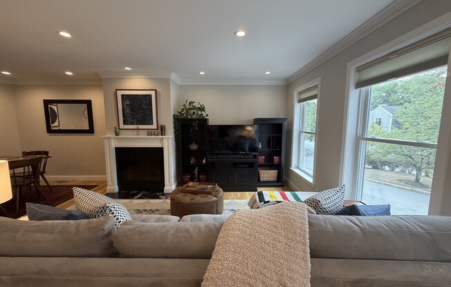 2 beds, 2.5 baths, 1,667 sqft, $3,700, Unit 3