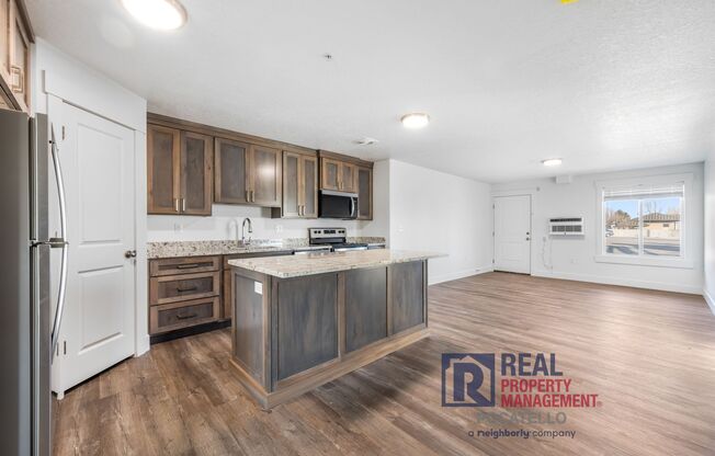 110 W Siphon Rd Bld #7