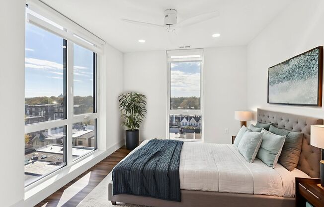 2 beds, 2 baths, 842 sqft, $2,300, Unit 524