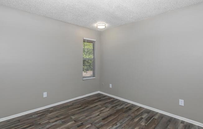 1 bed, 1 bath, 616 sqft, $1,060