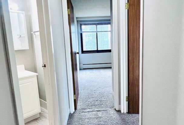 2 beds, 1 bath, 710 sqft, $1,450, Unit # 1303