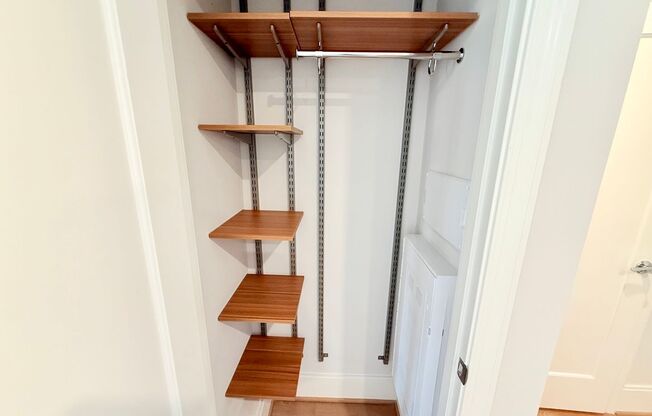 1 bed, 1 bath, $4,000, Unit 502