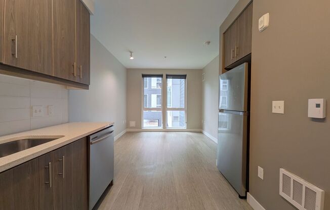 1 bed, 1 bath, 520 sqft, $1,350, Unit 201