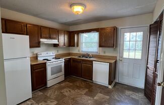 2 beds, 1 bath, $895