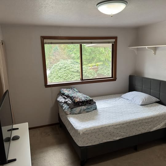 811 175 ST SW