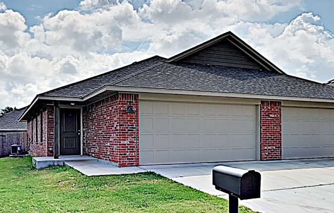 2 Bedroom 2 Bath Duplex Close To Tinker AFB